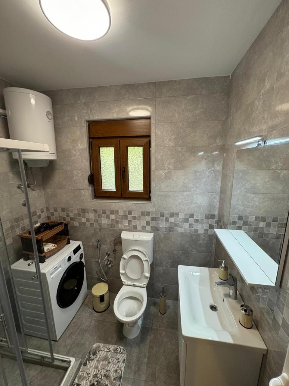 Apartment Vento Di Bocche III Kotor Luaran gambar